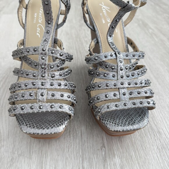 Kenneth Cole NY Snakeskin Creme Brulee Studded Embossed Wedge Sandals Women's 10 - Picture 9 of 16